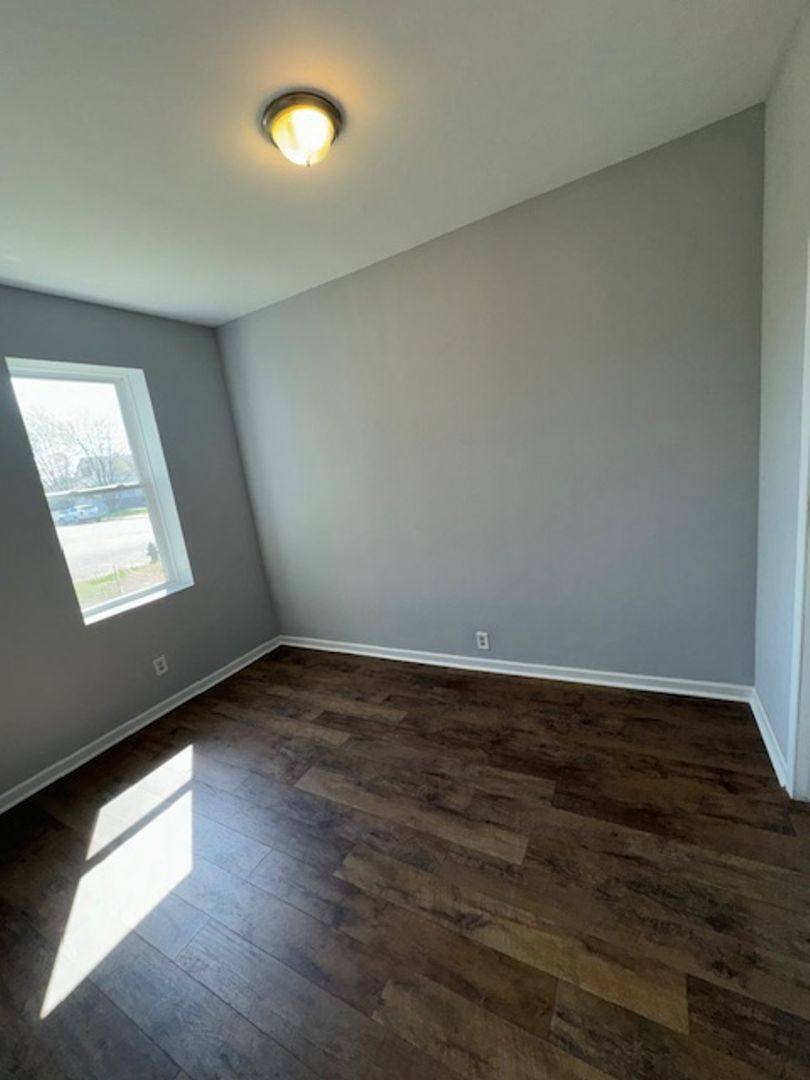 Apartment for rent at 900 Mary St, Evansville, IN 47710
