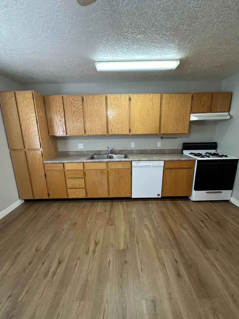 Townhouse for rent at 610 Sunflower Rd, Rexburg, ID 83440