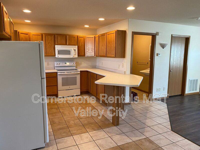 Condo for rent at 516 10th Ave SE, Valley City, ND 58072