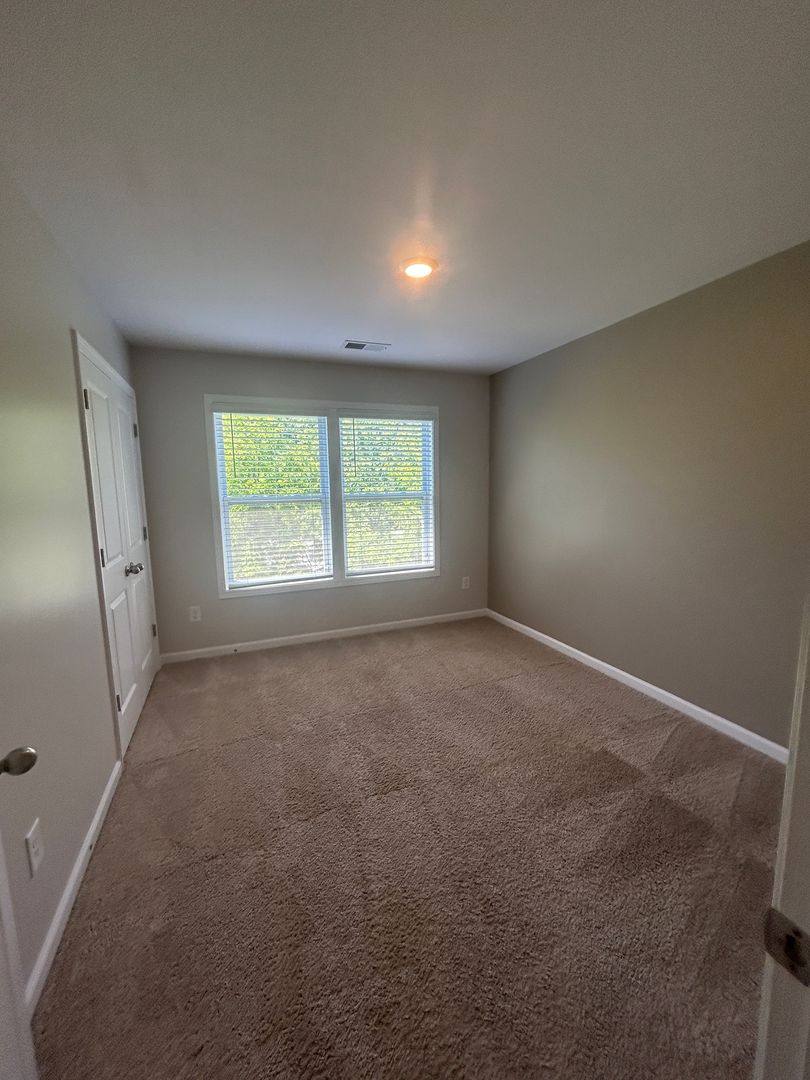 Townhouse for rent at 534 Big Sur Loop, Asheville, NC 28806