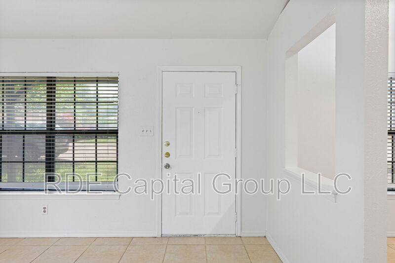 House for rent at 447 Vincent St, Cedar Hill, TX 75104