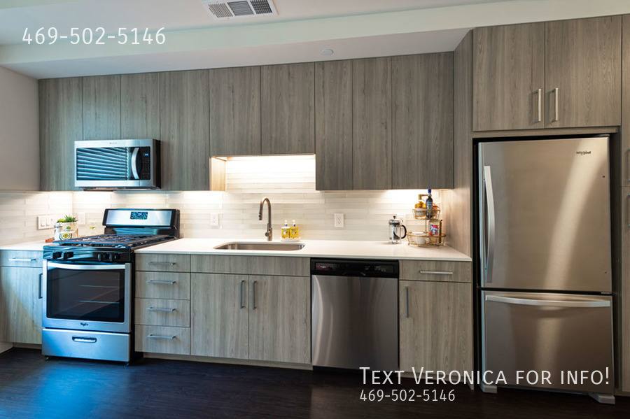 Apartment for rent at 3210 Smith St, Houston, TX 77006