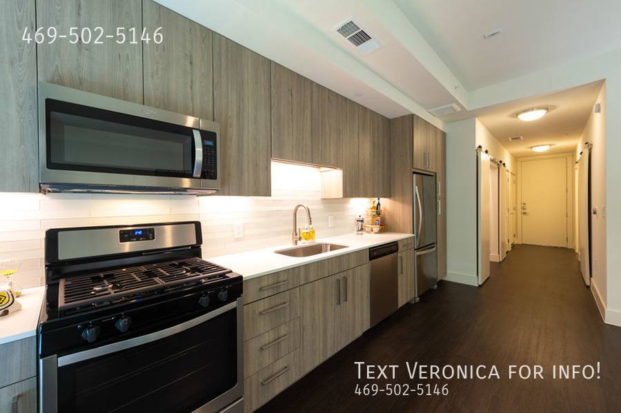 Apartment for rent at 3210 Smith St, Houston, TX 77006