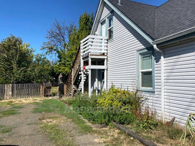 Apartment for rent at 2613 NW Grant Ave #2, Corvallis, OR 97330