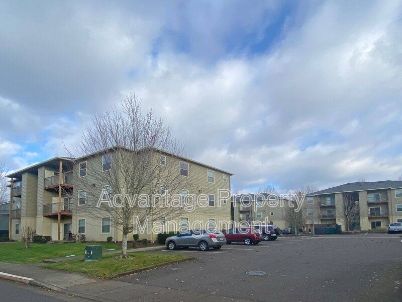 Apartment for rent at 523 N Catron Place #9, Monmouth, OR 97361