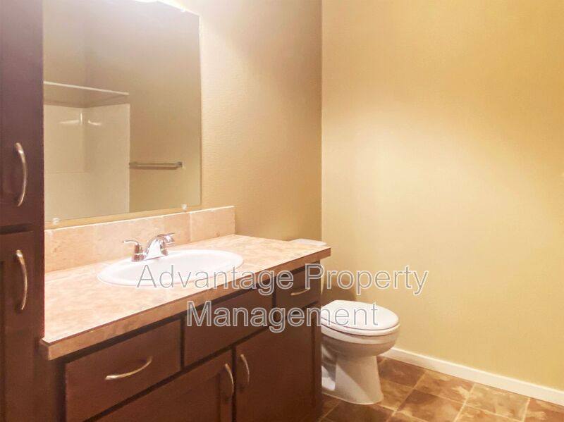 Apartment for rent at 523 N Catron Place #9, Monmouth, OR 97361