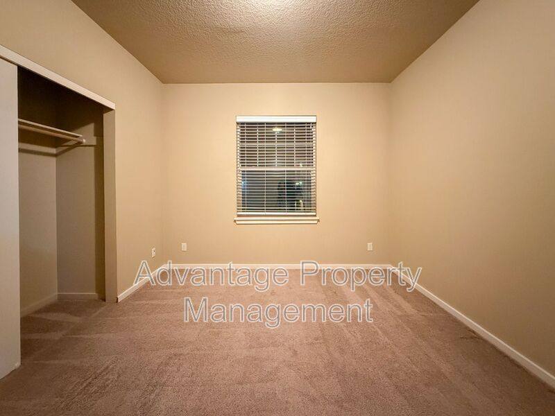Apartment for rent at 537 N Catron Place #4, Monmouth, OR 97361