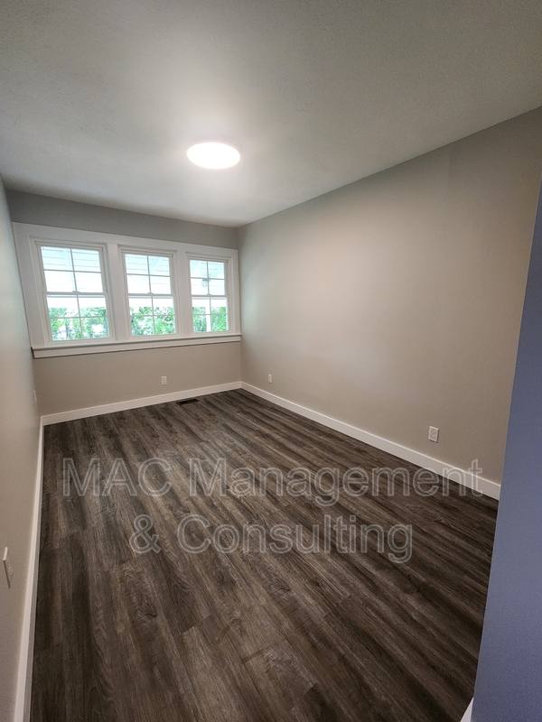 House for rent at 1067 Crescent Dr, Cookeville, TN 38501