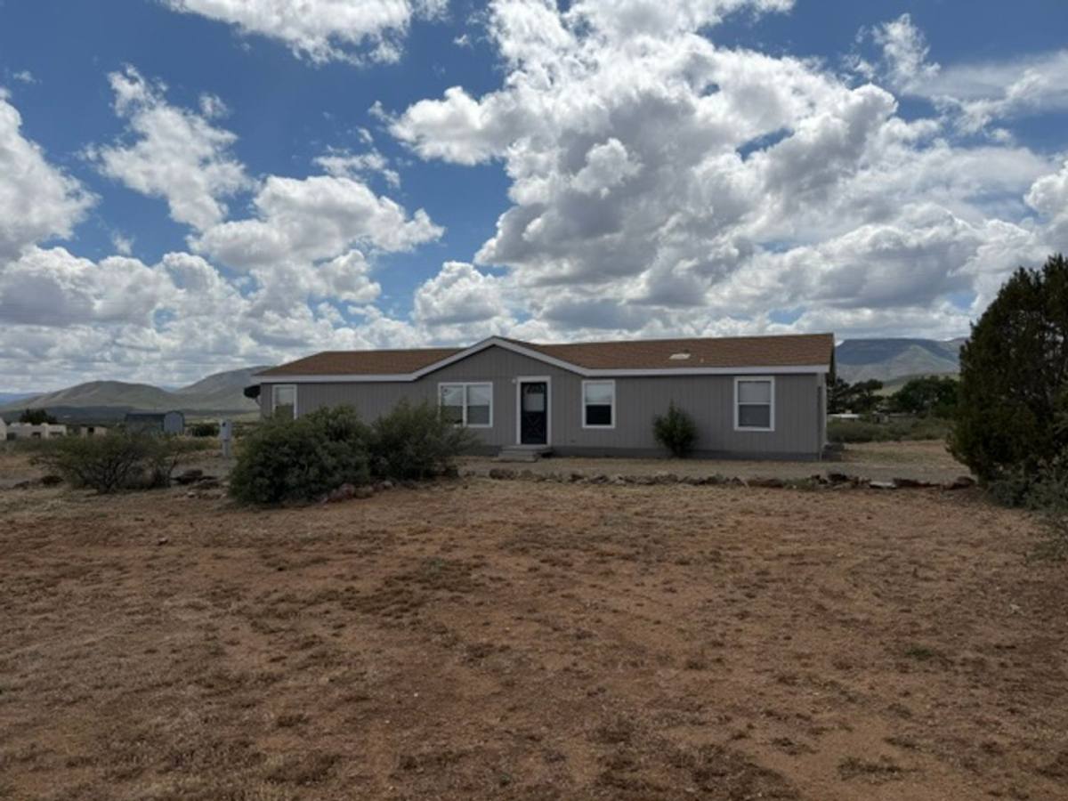 House for rent at 11615 E Elliot Dr, Mayer, AZ 86333