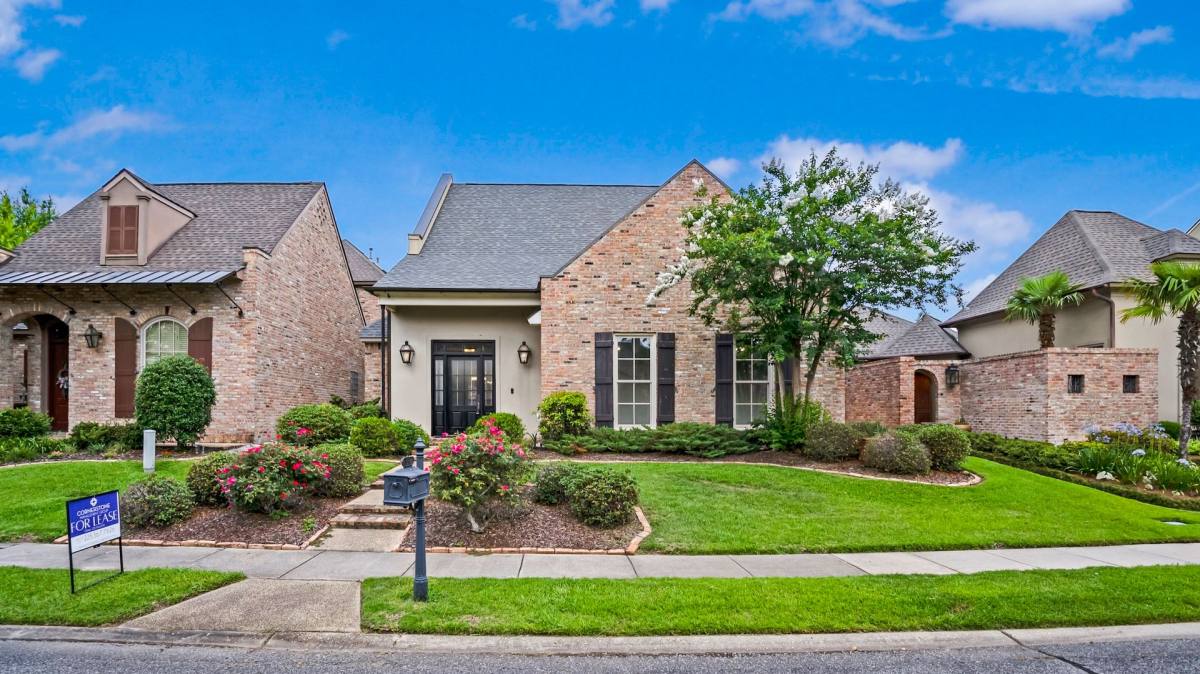House for rent at 3042 Du Soleil Court, Baton Rouge, LA 70810