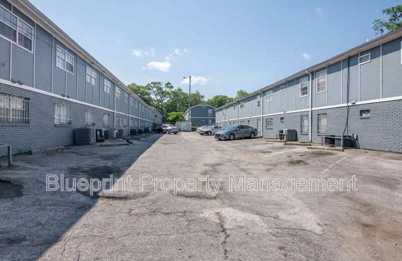 Apartment for rent at 1994 18th Place N, Birmingham, AL 35234
