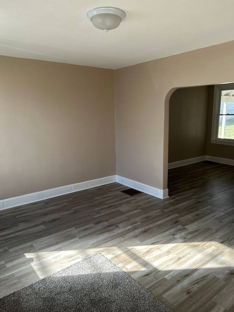House for rent at 84 S Front St, York Haven, PA 17370