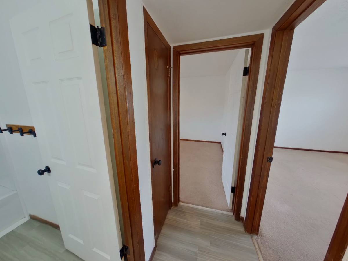 Apartment for rent at 117 N Brunswick, Wichita, KS 67212
