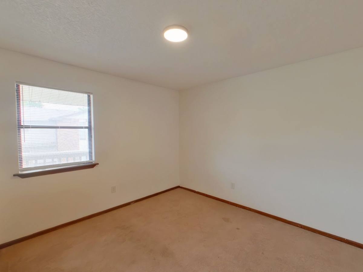 Apartment for rent at 117 N Brunswick, Wichita, KS 67212