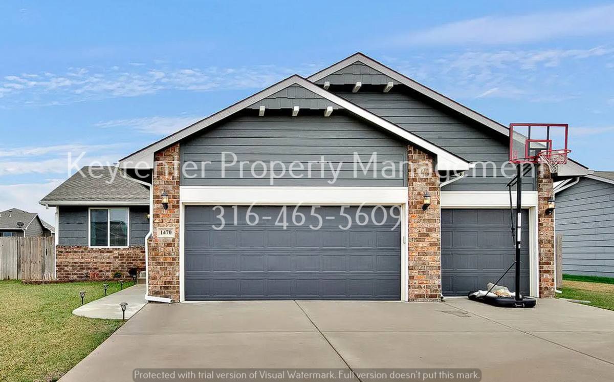 House for rent at 1470 N Aster St, Andover, KS 67002