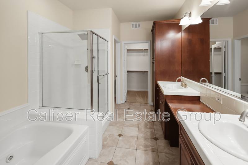 Townhouse for rent at 26 Shadowplay, Irvine, CA 92620