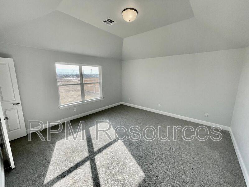 House for rent at 9100 Yassir Blvd, Yukon, OK 73099