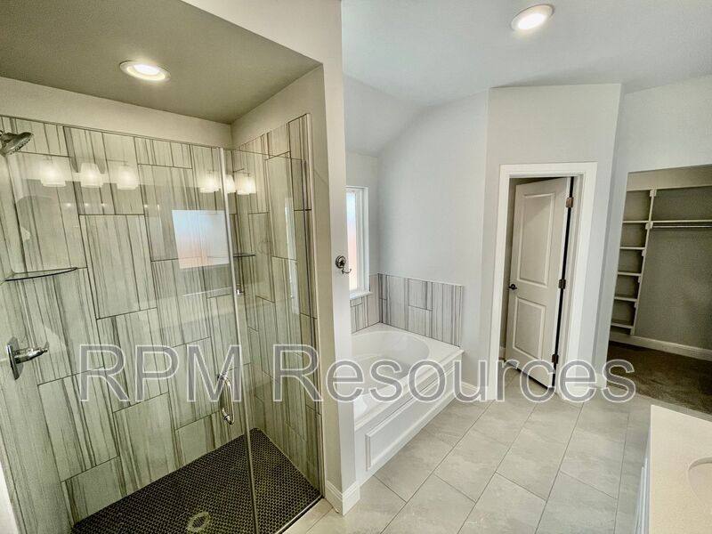 House for rent at 9100 Yassir Blvd, Yukon, OK 73099