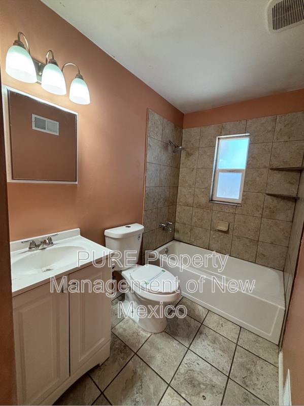 House for rent at 1104 Acoma, Farmington, NM 87401