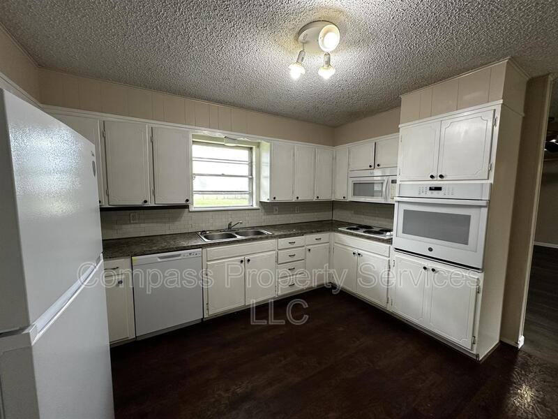 House for rent at 179 Weldon Dr, Woodway, TX 76712