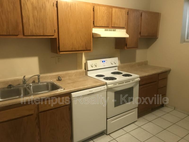 Apartment for rent at 5611 Lon Roberts Dr #5, Knoxville, TN 37918