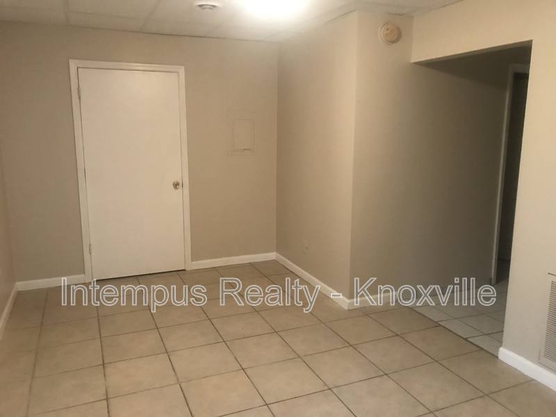 Apartment for rent at 5611 Lon Roberts Dr #5, Knoxville, TN 37918