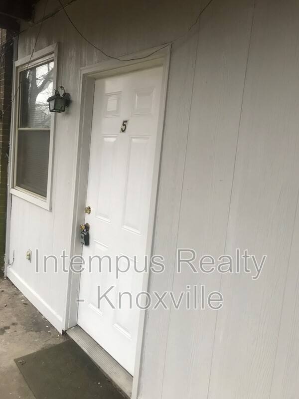 Apartment for rent at 5611 Lon Roberts Dr #5, Knoxville, TN 37918