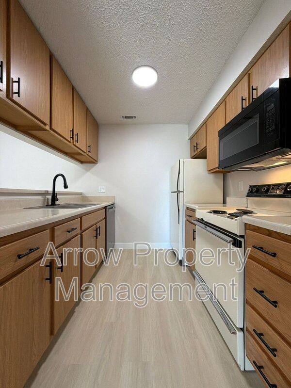 Apartment for rent at 2334 N 44th St #19, Lincoln, NE 68504