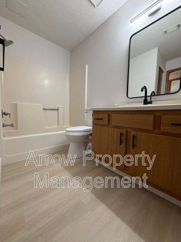 Apartment for rent at 2334 N 44th St #19, Lincoln, NE 68504