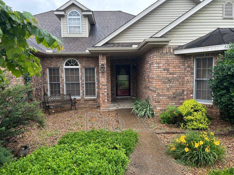 House for rent at 599 S Main St, Cave Springs, AR 72718