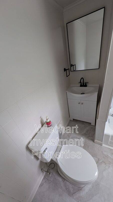 House for rent at 1028 W Wayne St, Lima, OH 45805