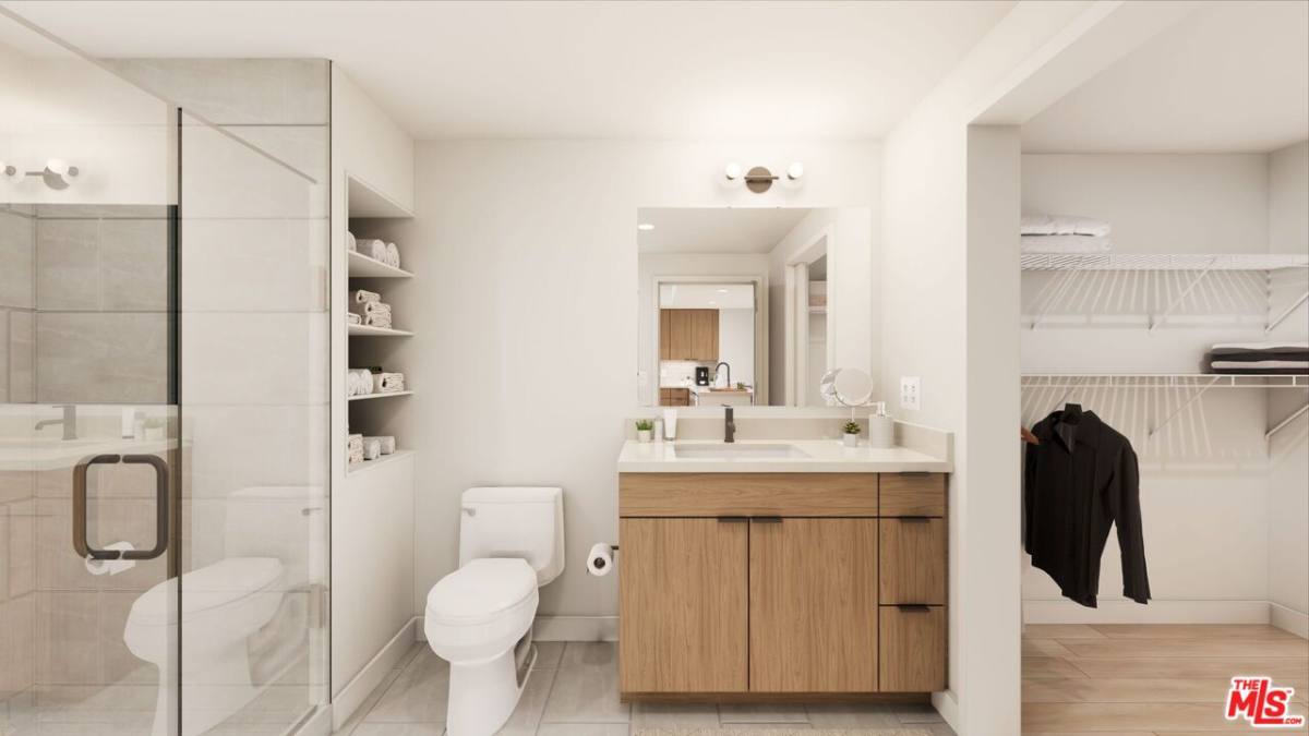 Apartment for rent at 800 N Front St, Burbank, CA 91502
