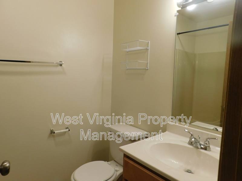 Townhouse for rent at 219 Cardinal Way #49, Lewisburg, WV 24901