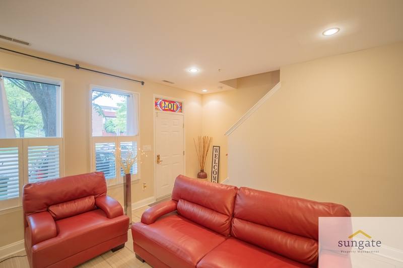 Townhouse for rent at 104 N Dallas St, Baltimore, MD 21231