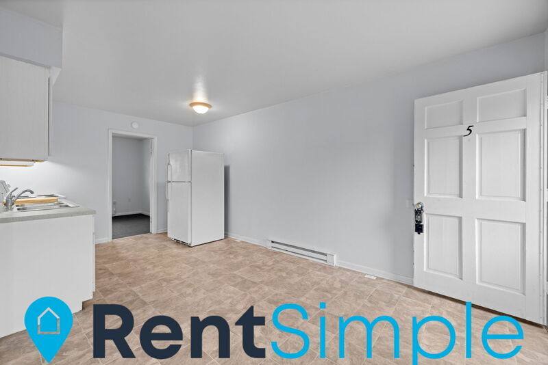 Apartment for rent at 223 S Main St #5, Woodstock, VA 22664