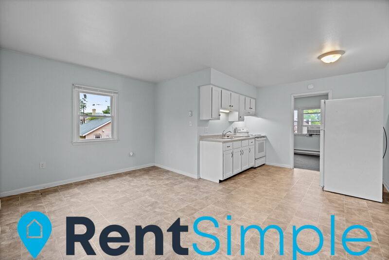 Apartment for rent at 223 S Main St #5, Woodstock, VA 22664