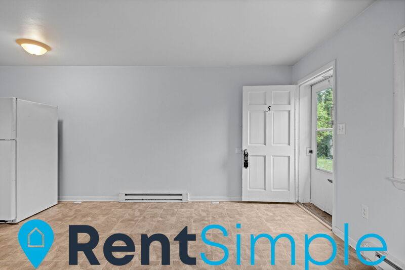 Apartment for rent at 223 S Main St #5, Woodstock, VA 22664