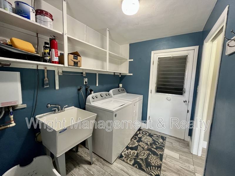 House for rent at 2323 Surrey Lane, Clearwater, FL 33763