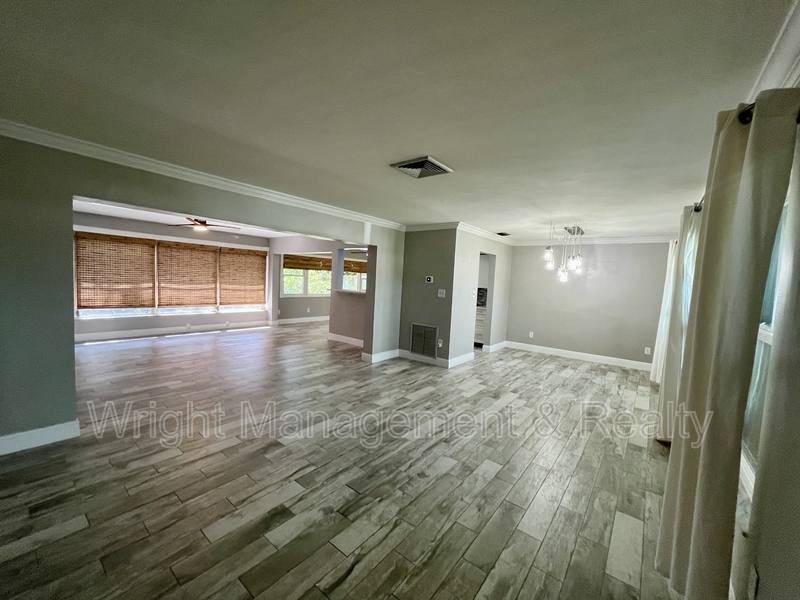 House for rent at 2323 Surrey Lane, Clearwater, FL 33763