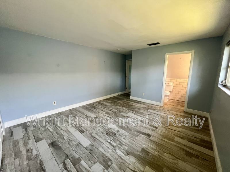 House for rent at 2323 Surrey Lane, Clearwater, FL 33763