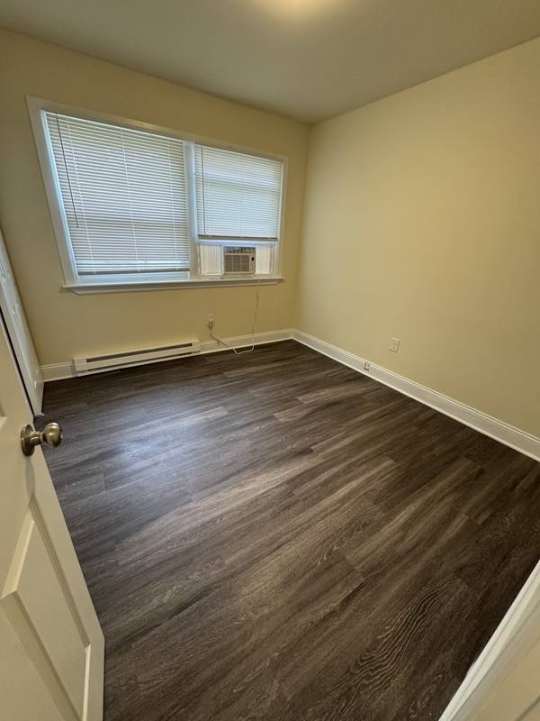 Apartment for rent at 408 S W St, Petersburg, VA 23803