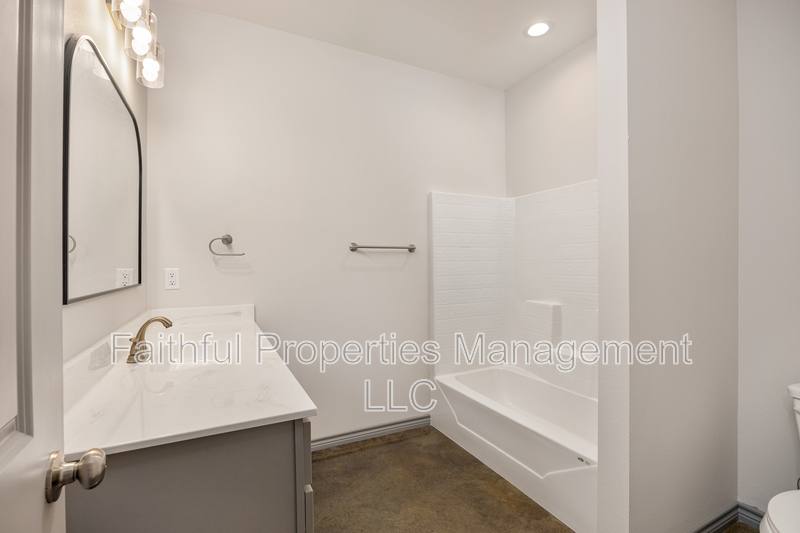 Apartment for rent at 21579 County Rd #11, Troup, TX 75789