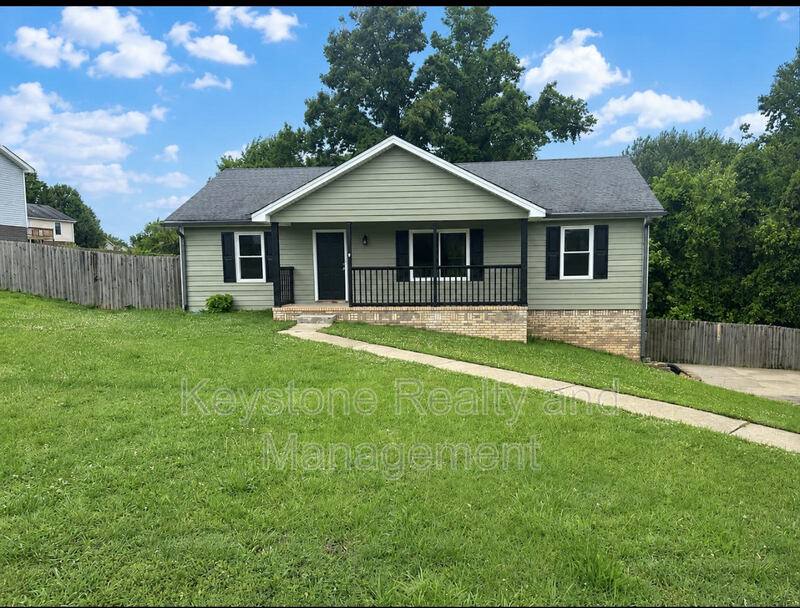 House for rent at 1318 Chucker Dr, Clarksville, TN 37042