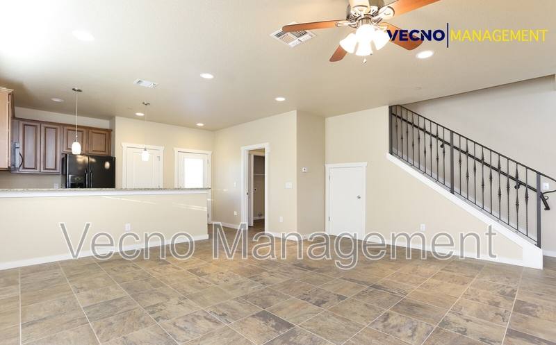 Townhouse for rent at 211 Circle Court, Pleasanton, TX 78064