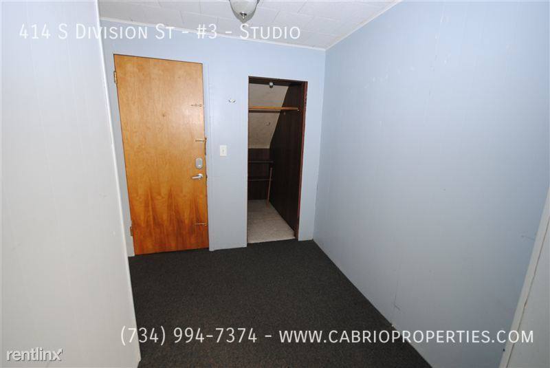 Apartment for rent at 414 S Division St, Ann Arbor, MI 48104