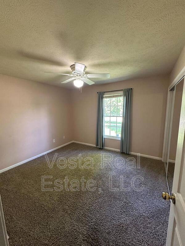 House for rent at 3102 Auburn Rd, Bloomington, IL 61704