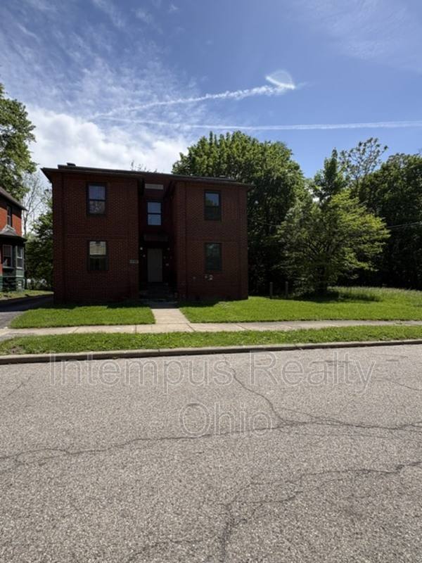 House for rent at 539 Falls Ave #3, Youngstown, OH 44502