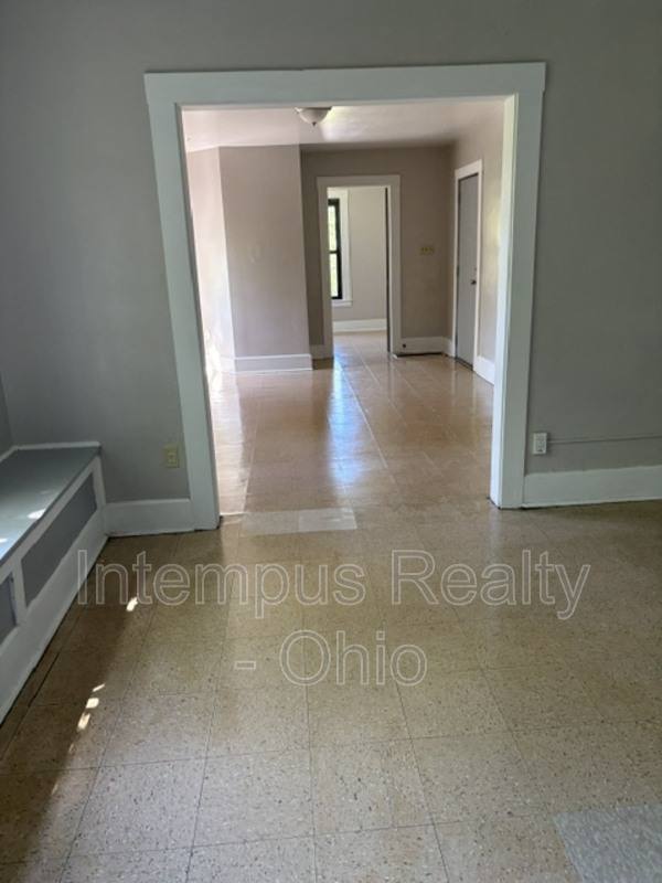 House for rent at 539 Falls Ave #3, Youngstown, OH 44502