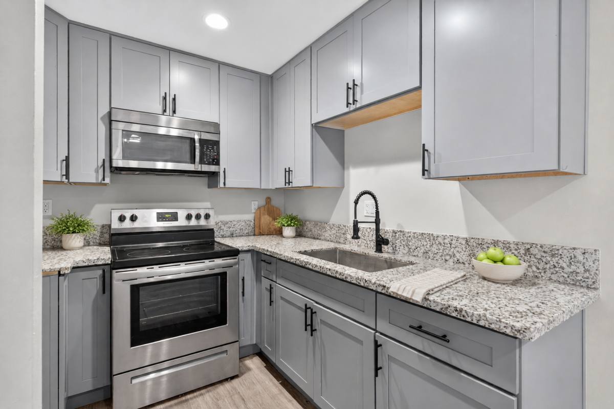 Apartment for rent at 13392 Magnolia St, Garden Grove, CA 92844