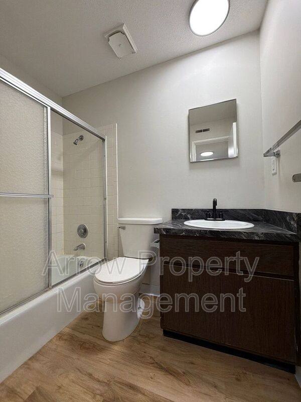 Apartment for rent at 649 S 18th St #34, Lincoln, NE 68508